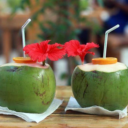 Ithaa Thoddoo Inn エクステリア 写真
