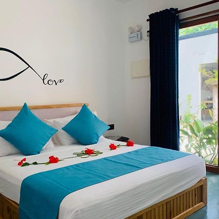 Ithaa Thoddoo Inn エクステリア 写真